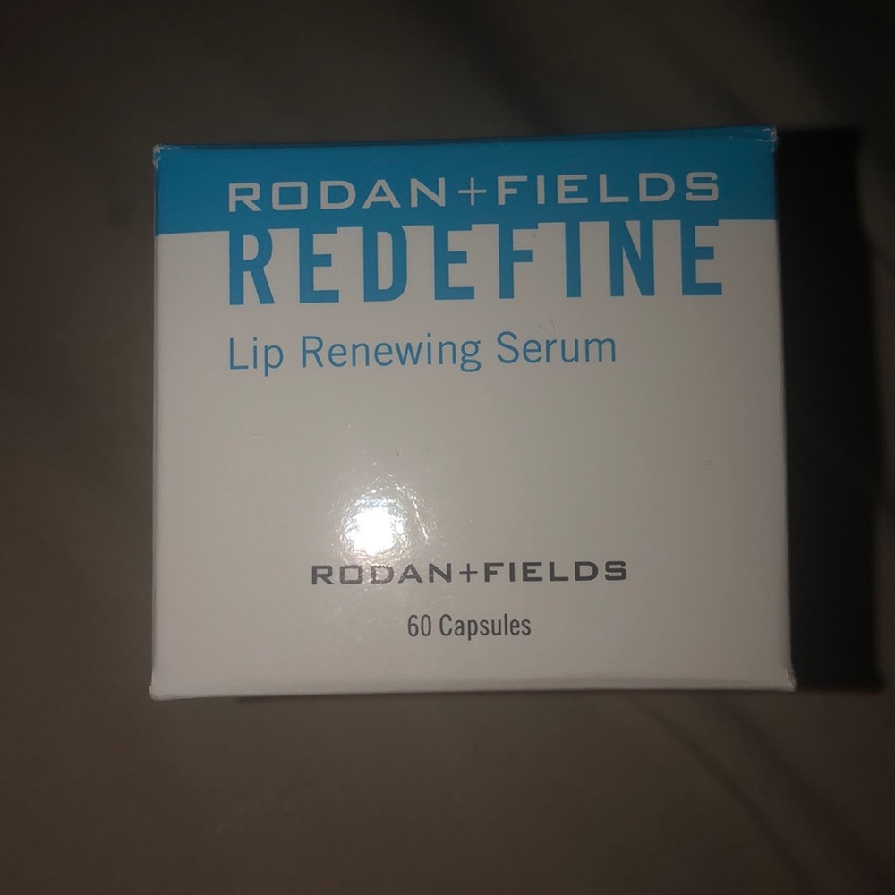Rodan and Fields REDEFINE lip renewing serum